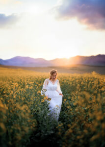 Sesja kobieca w rzepaku Jarosław